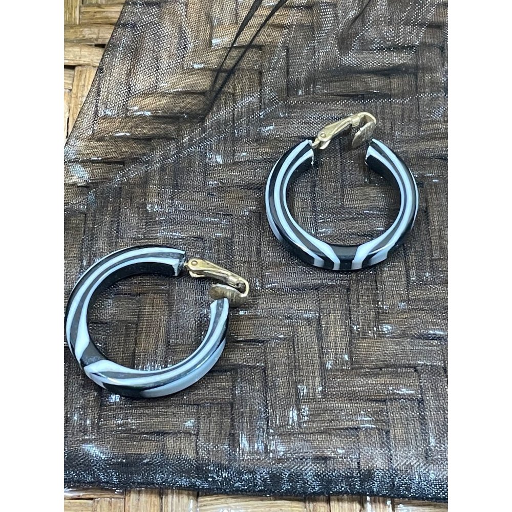 Vintage Clip On Earrings Striped Chunky Hoop Black White Gold